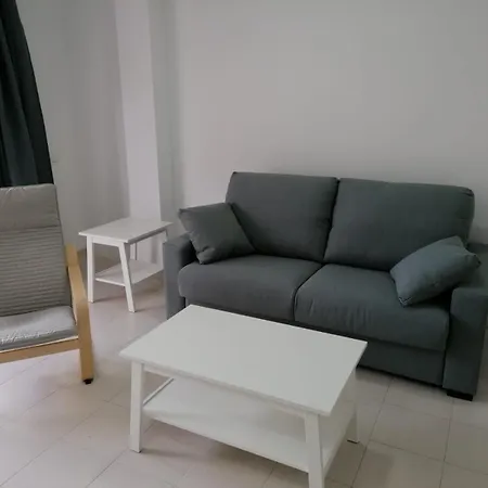 Avenida Deluxe Apartment